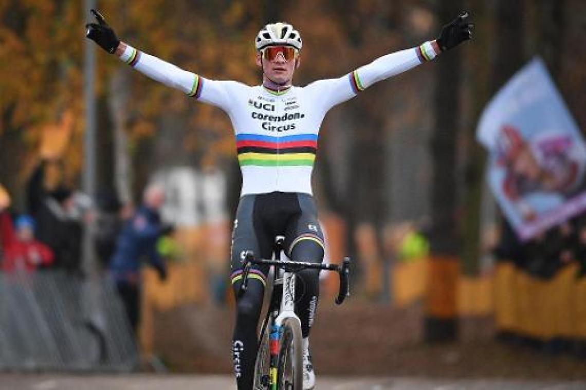 Mathieu van der Poel is na 'nederlaag' in Ronse opnieuw de beste in Overijse