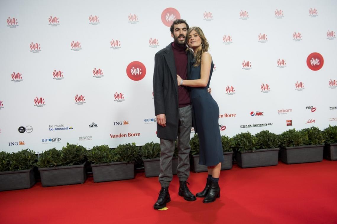 Eva De Roo en Jan Paternoster in blijde verwachting van eerste kindje