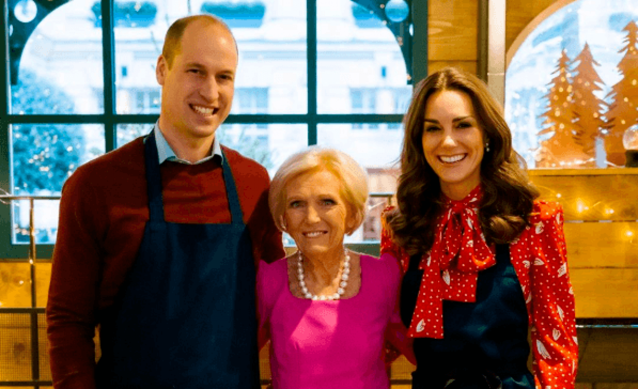 William en Kate doen een (kook)boekje open in 'A Berry Royal Christmas'