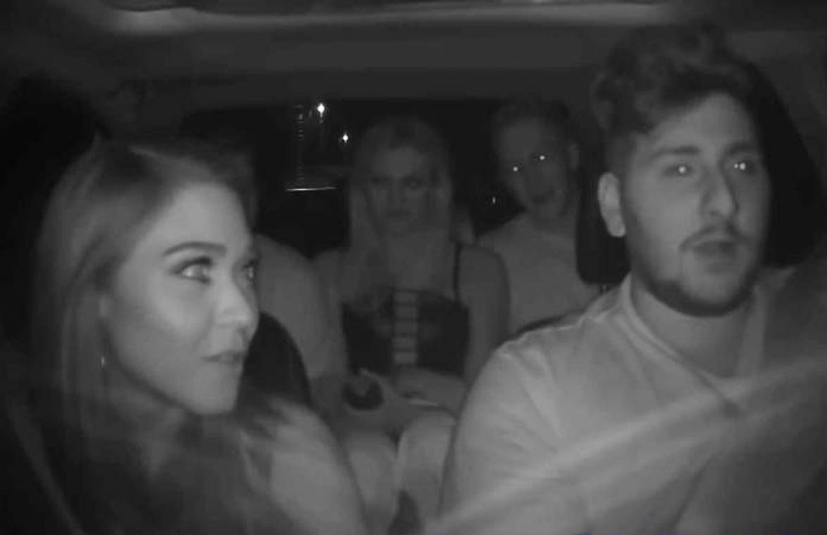 VIDEO. Uber-chauffeur gedegouteerd door onbeleefde passagiers en keert terug