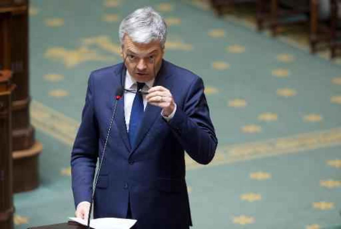 Reynders vraagt aandacht voor omvang relaties met Canada