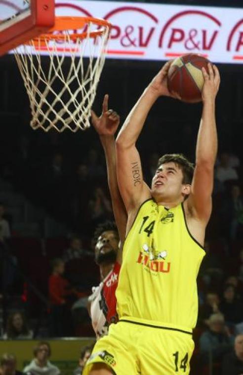 Champions League basket (m) - Oostende wint op het nippertje in Israël