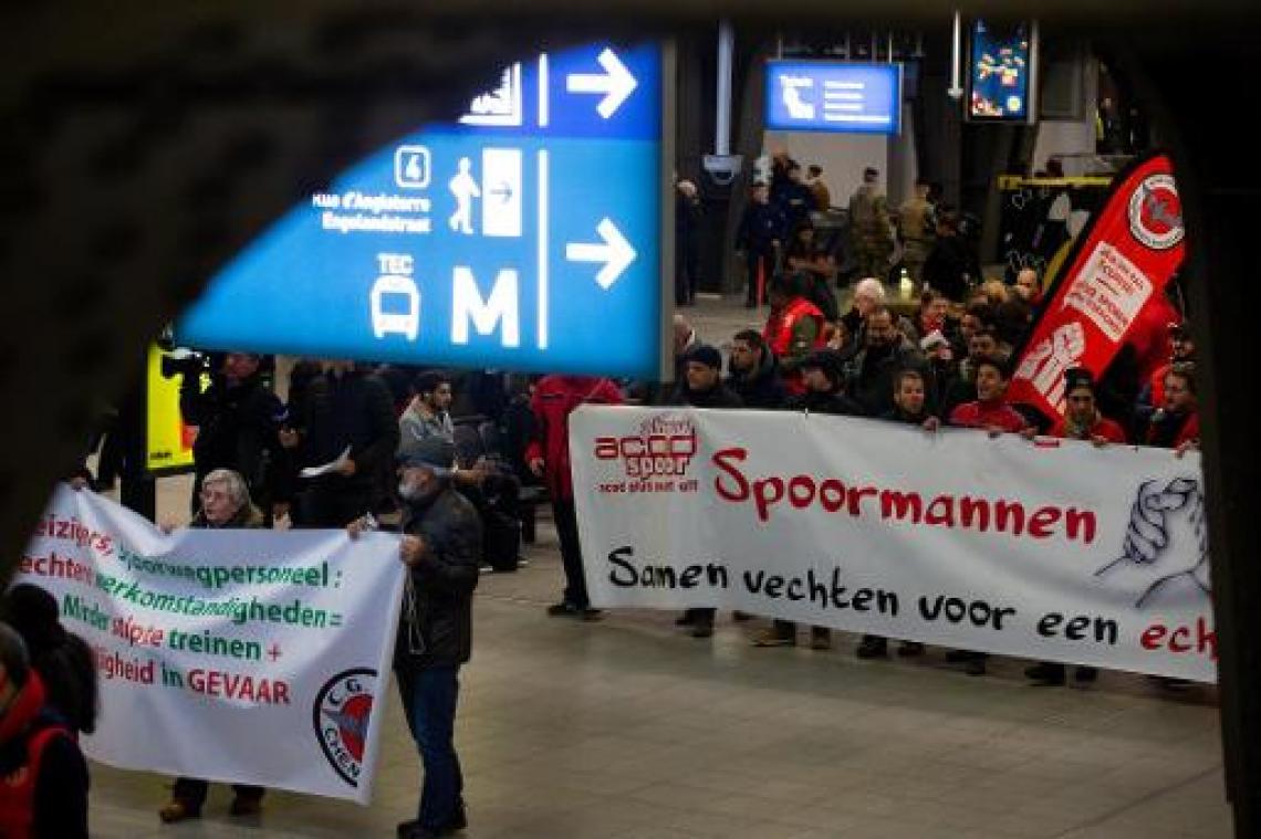 Ook in avondspits rijden helft van IC-treinen en derde van L- en S-treinen