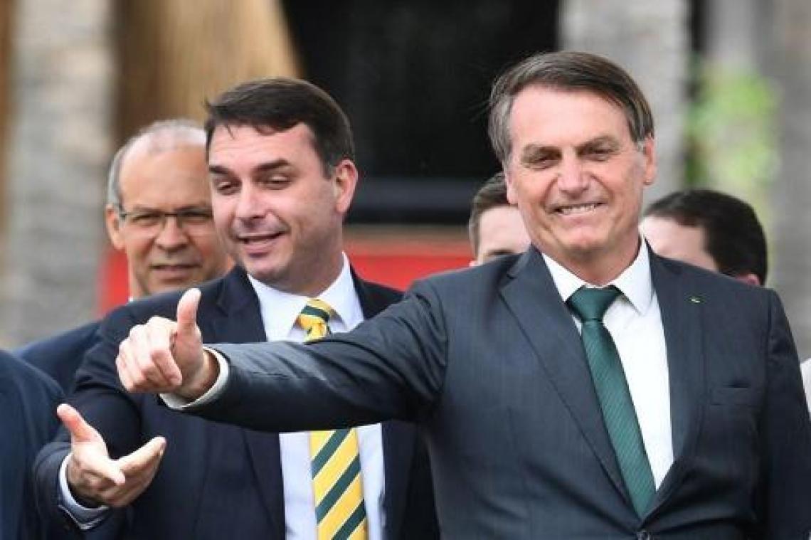 Oudste zoon van Bolsonaro verdacht van witwassen