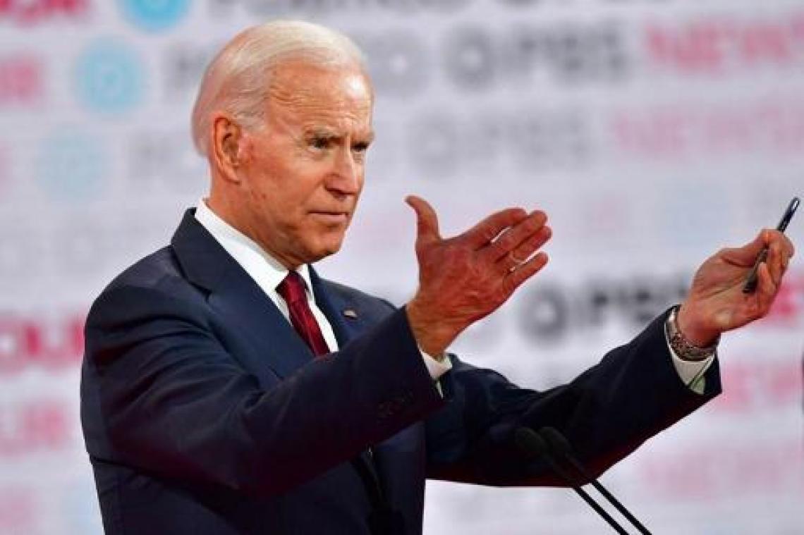 Amerikaanse presidentsverkiezingen 2020 - Stotter-verleden Biden en aanval op jongste kandidaat vallen op in nieuw debat Democraten