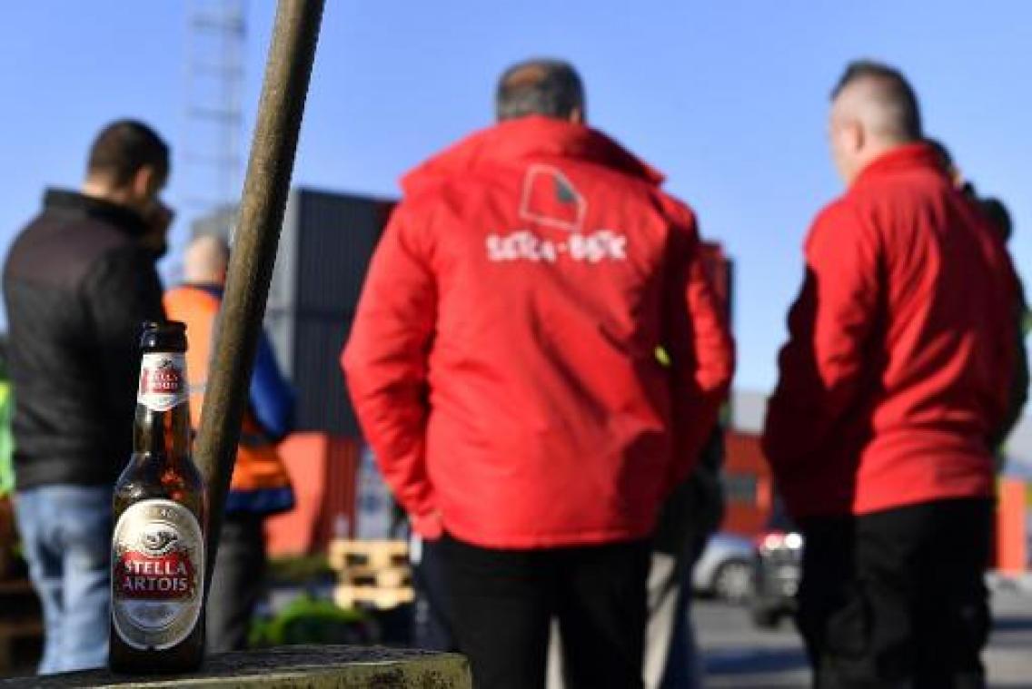 Rechtbank geeft vakbonden bij AB InBev gelijk
