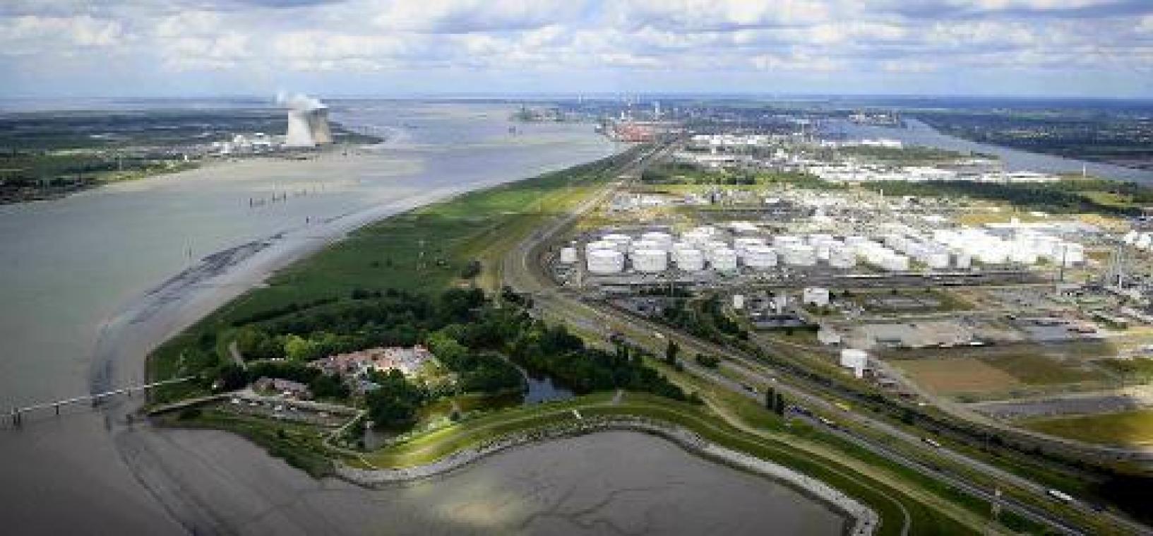 Vlaamse regering bevestigt keuze voor uitbreiding Antwerpse haven met beperkt nieuw dok