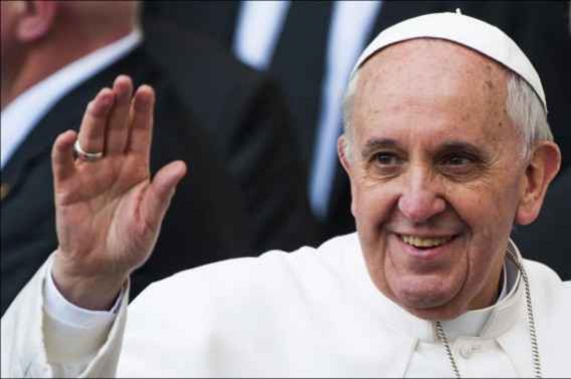 De 7 beste outfits van Paus Franciscus