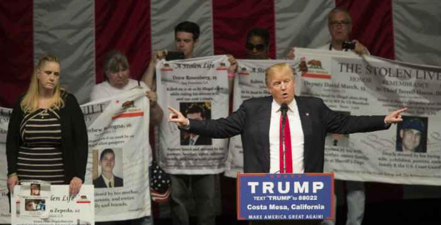 Twintig mensen opgepakt na verkiezingsbijeenkomst Trump