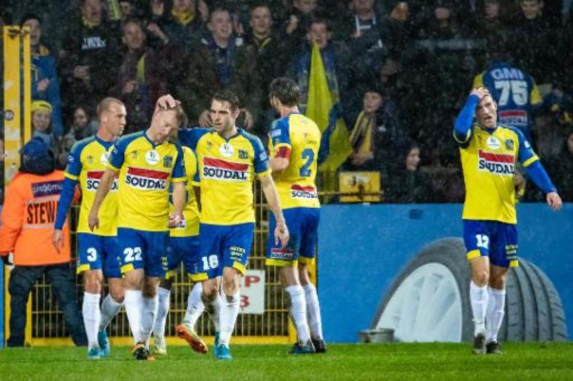 Proximus League - Lokeren gaat opnieuw pijnlijk onderuit in eigen huis, Westerlo wint met 0-4