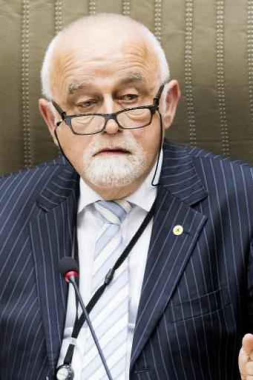Ook Peumans doktert voorstel uit rond pensioenen Kamerleden