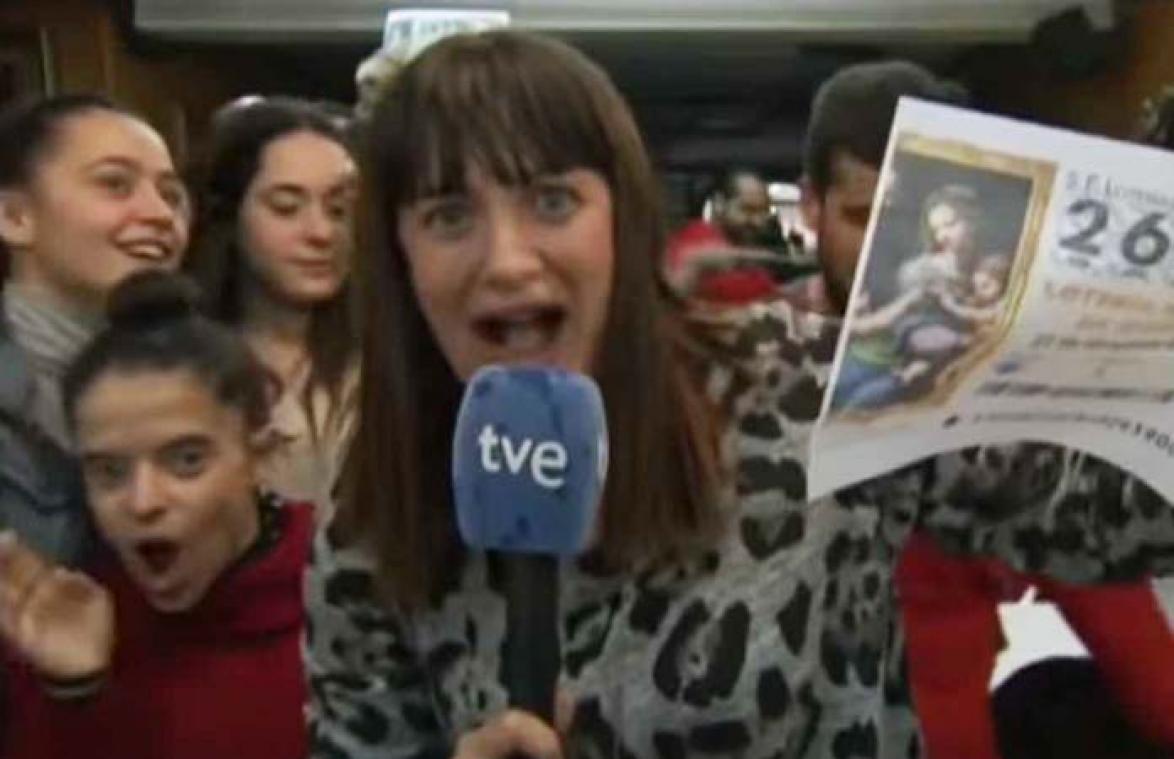 VIDEO. Journaliste ontdekt live op tv dat ze loterij gewonnen heeft