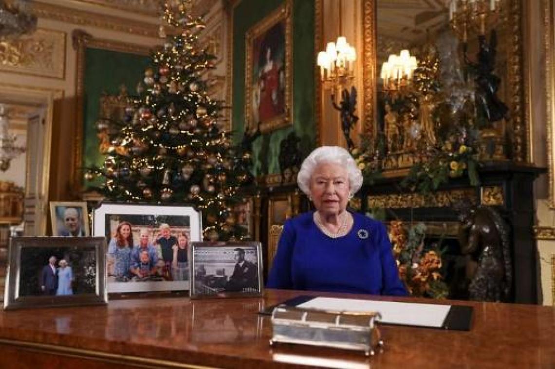 Queen kijkt in kersttoespraak terug op "heftig" jaar