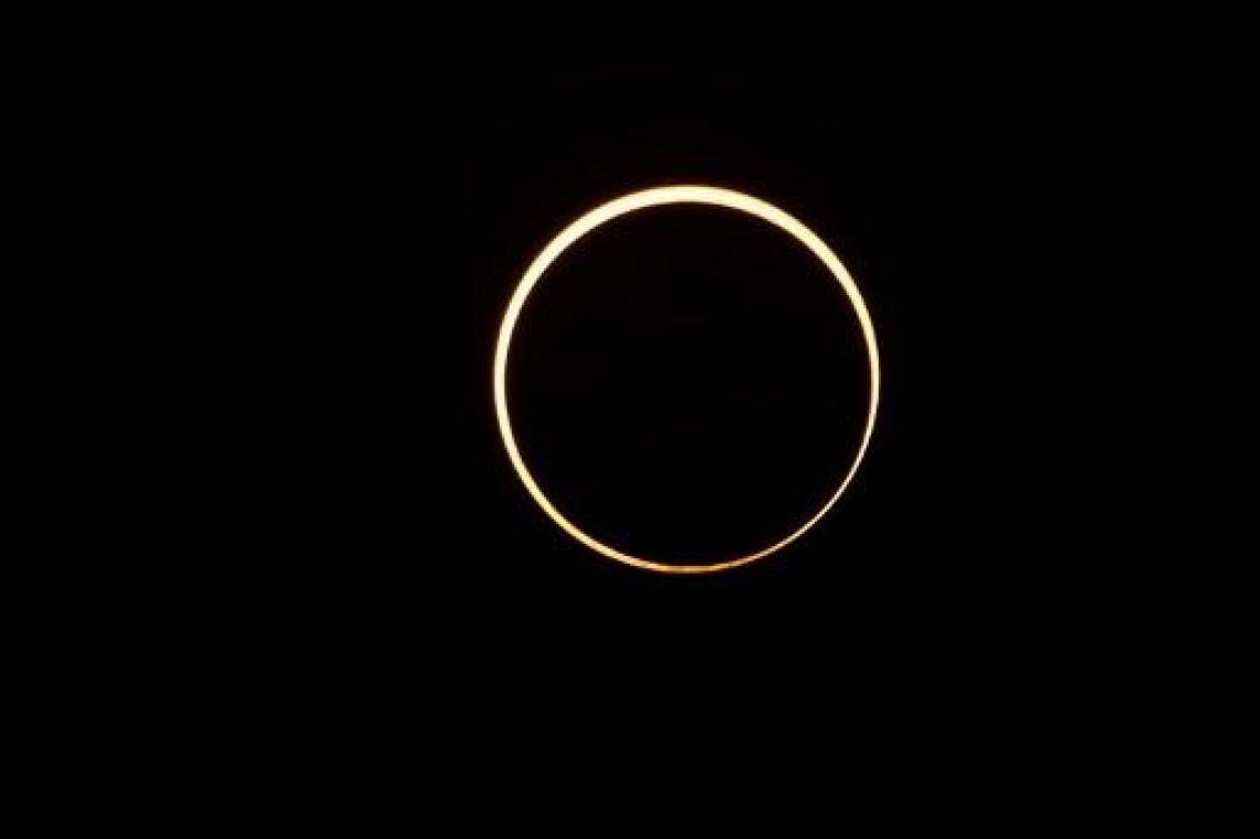 Ringvormige zonsverduistering als kerstgeschenk