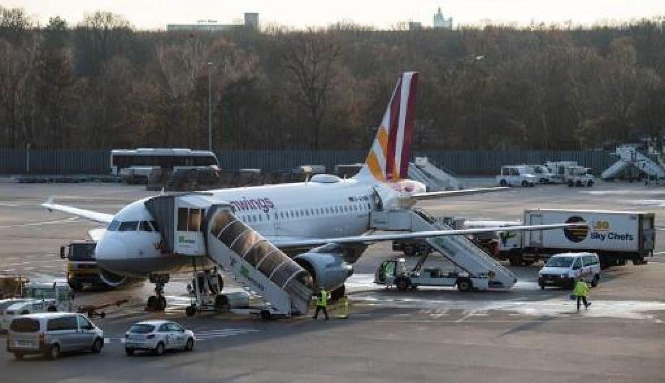 Cabinepersoneel van Germanwings is gestart met 72 urenstakingen