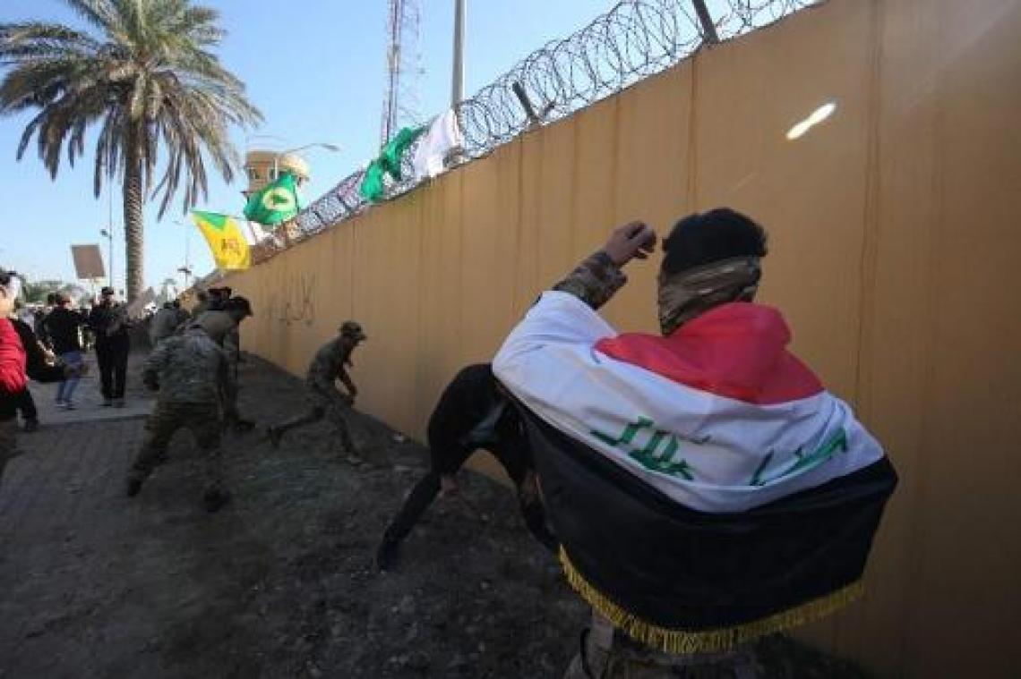 Trump acht Iran "volledig verantwoordelijk" voor aanval op Amerikaanse ambassade in Irak