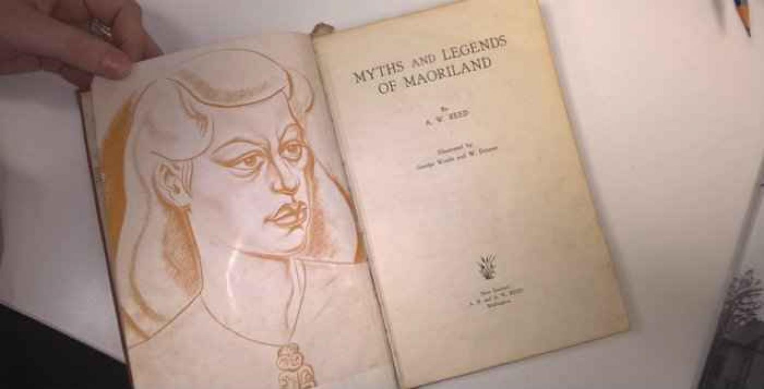 Vrouw brengt boek na 67 jaar terug