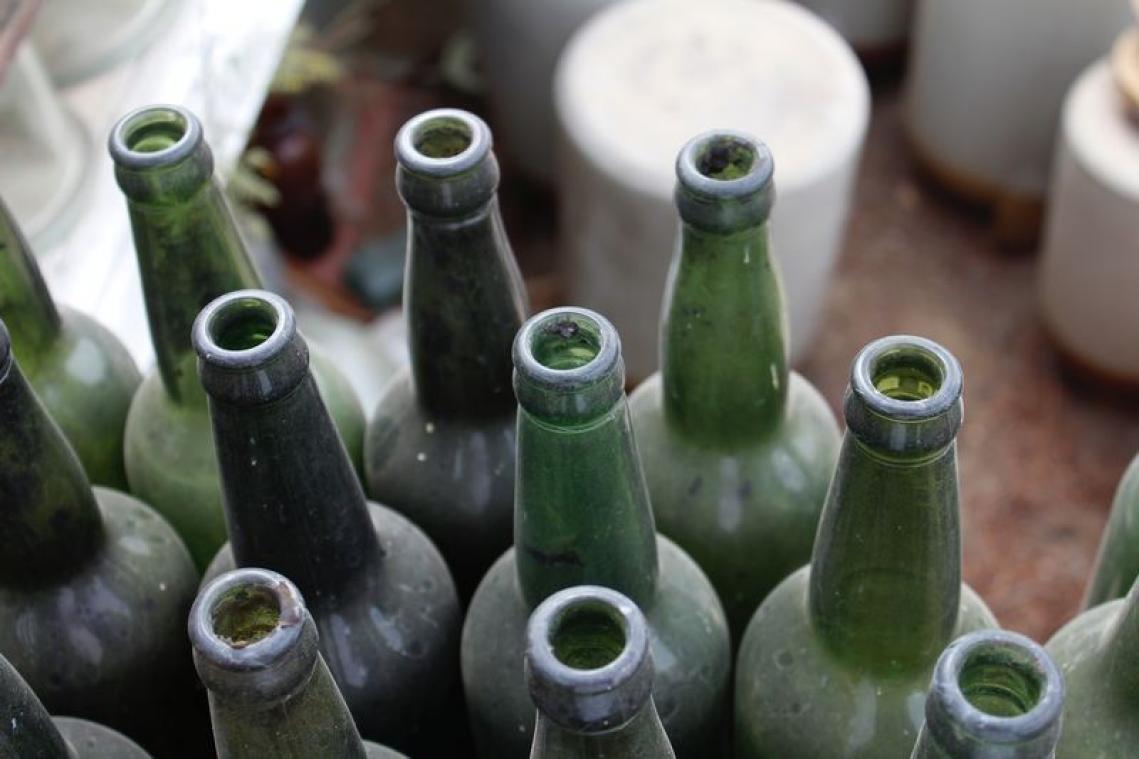 Historicus proeft stokoude urine in plaats van 150 jaar oude "port"