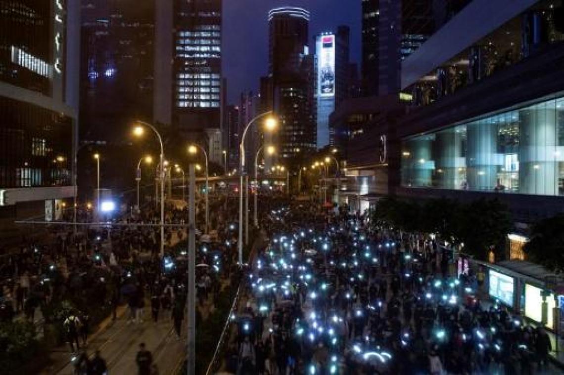 Onrust Hongkong - Ongeveer 400 mensen opgepakt bij eerste betoging van 2020 voor democratie in Hongkong