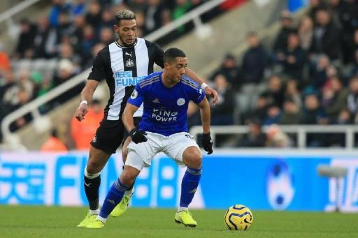 Belgen in het buitenland - Tielemans en Leicester City halen stevig uit in Newcastle