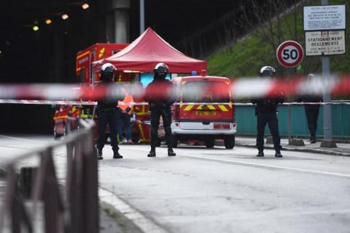 Mesaanval Parijs: "Dader had psychische problemen"