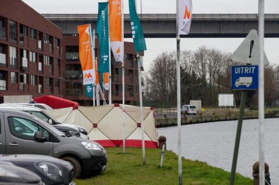 Parket heeft wetsarts en gerechtelijk lab ter plaatse gestuurd