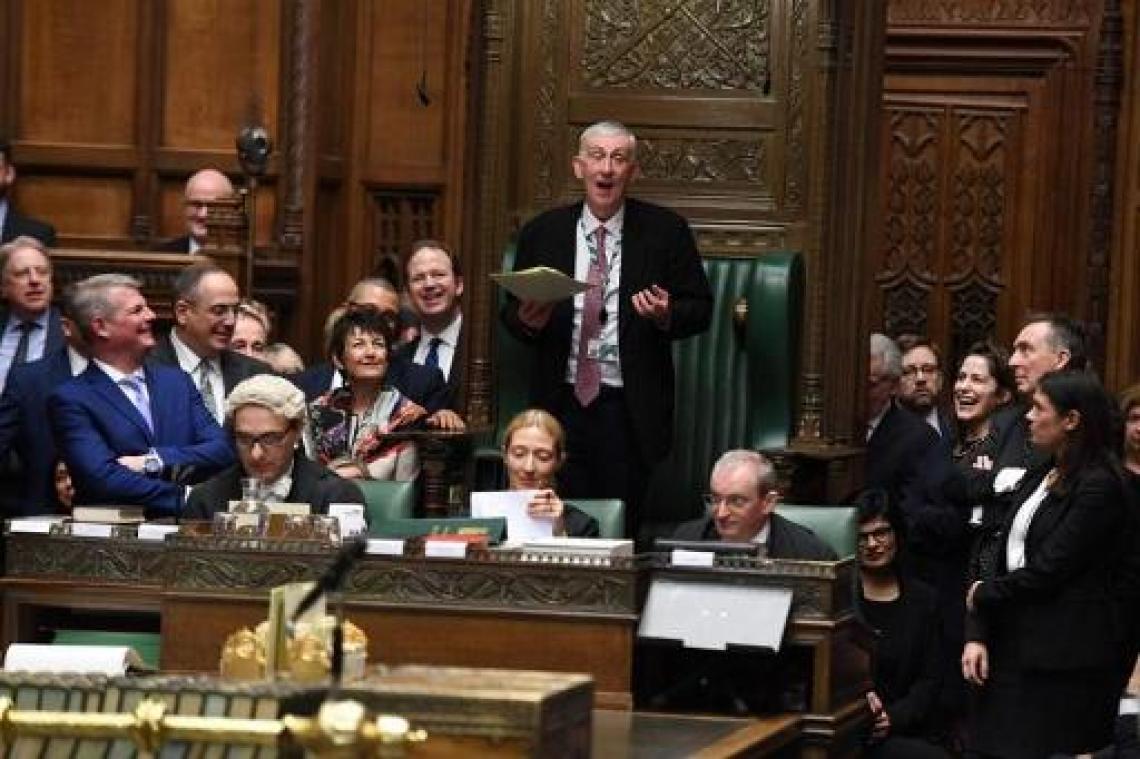 Britse parlementsleden hernemen de werkzaamheden