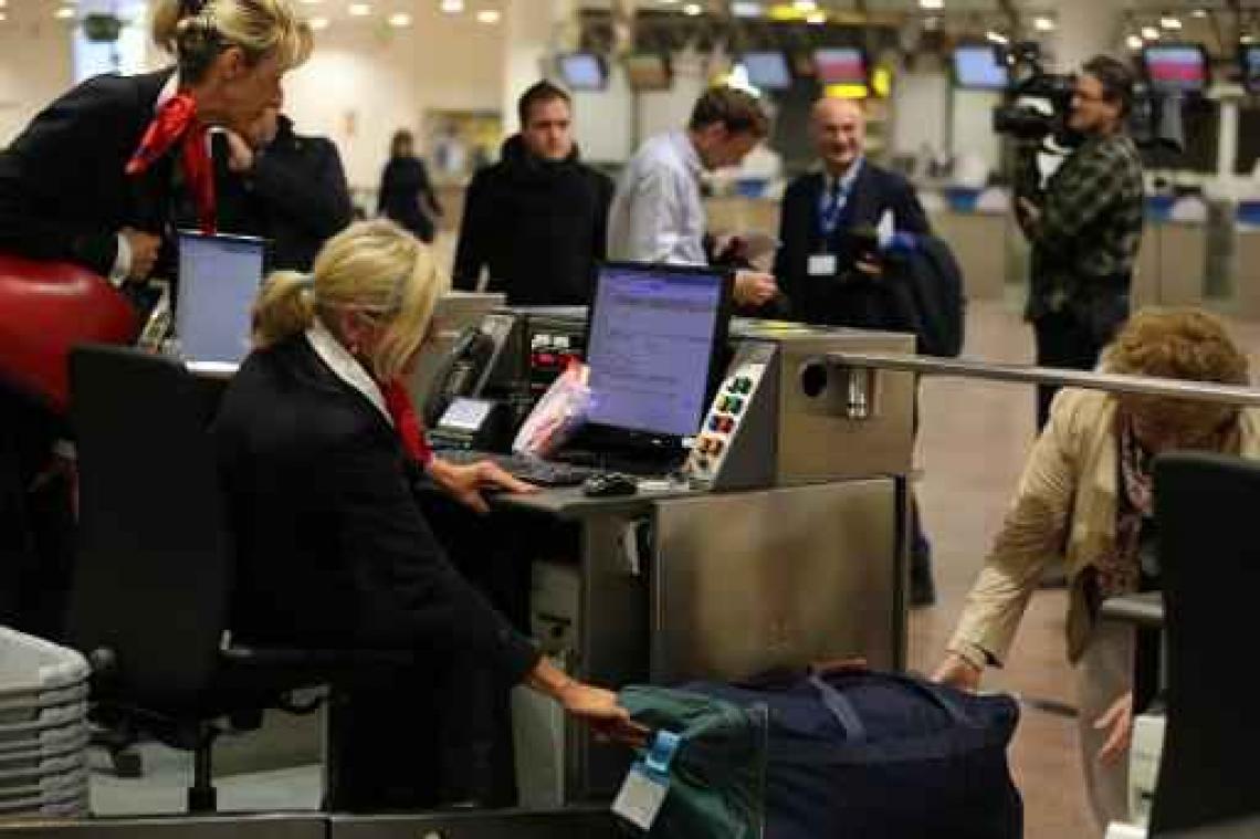 Vertrekhal Brussels Airport heropend: "signaal van vertrouwen"