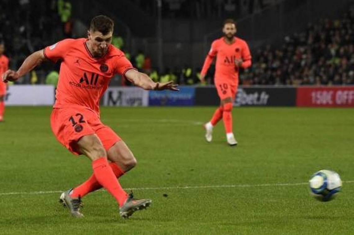 Belgen in het buitenland - Meunier helpt PSG met snelle assist aan plek in halve finales Coupe de la Ligue