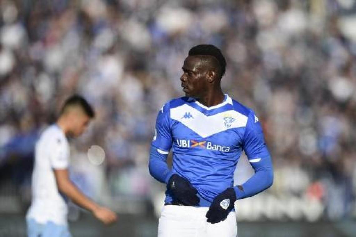 Verona-fan krijgt stadionverbod van vijf jaar na racisme tegen Balotelli