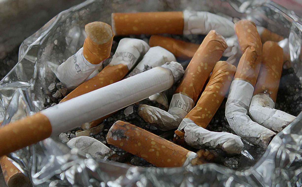 Slechte slapers grijpen vaker naar de sigaret