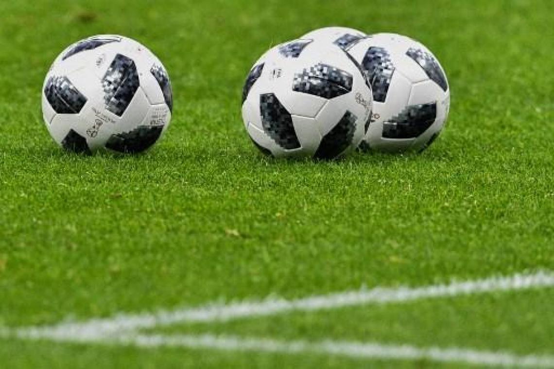 Serie A - Scheidsrechter stelt aftrap in Hellas Verona-Genoa uit door scheve veldlijnen