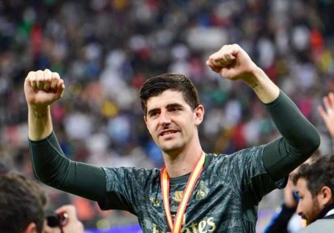 Belgen in het buitenland - Penaltyheld Courtois na gewonnen Supercup: "Ik ben hier om strafschoppen te stoppen"