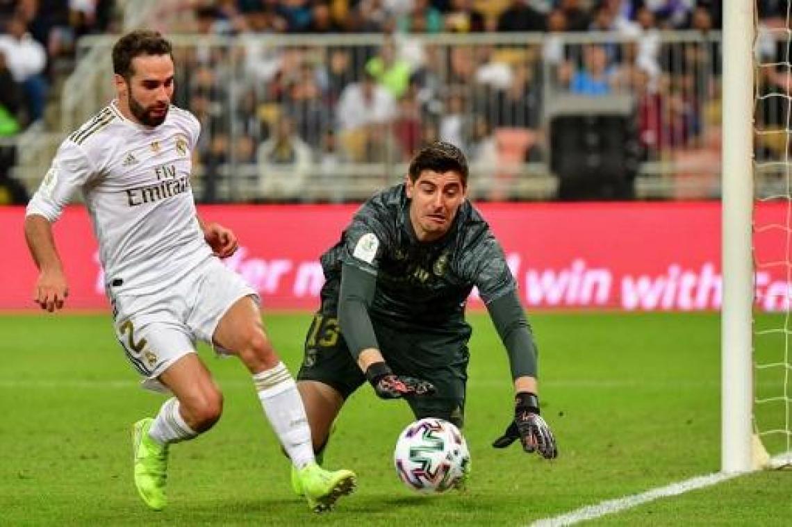 Belgen in het buitenland - Courtois helpt Real Madrid met save in strafschoppenreeks aan winst Spaanse Supercup