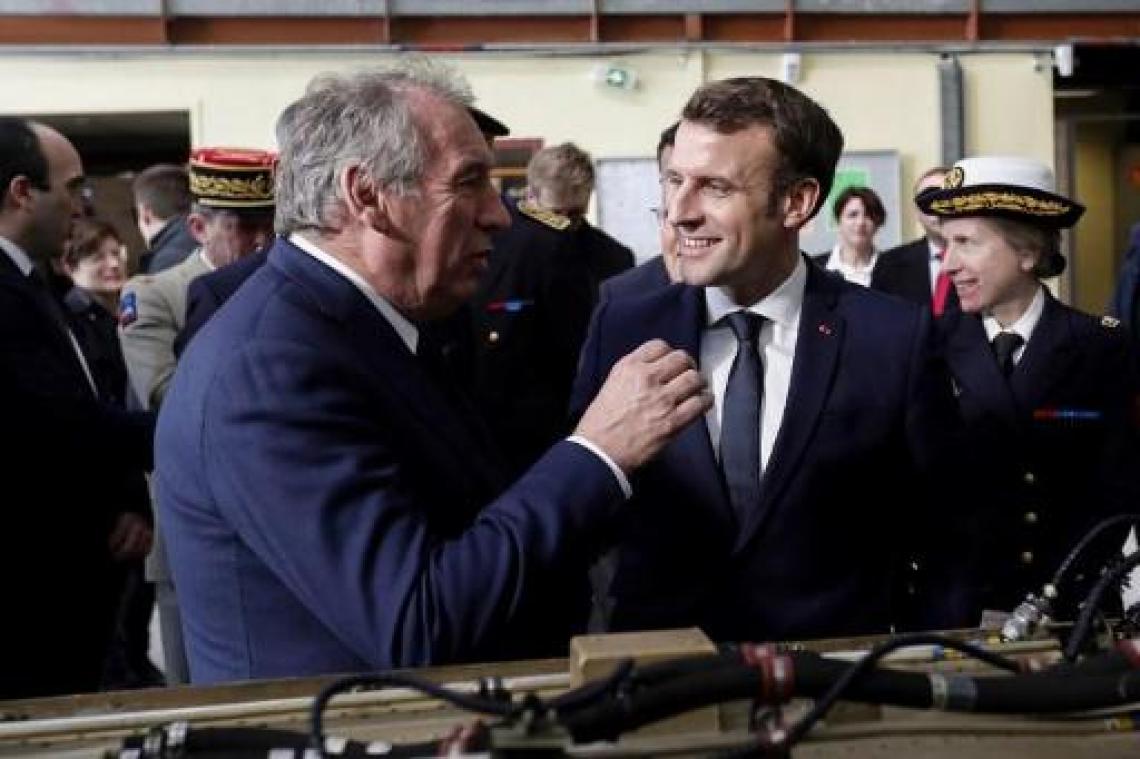 Franse president Macron blijft pensioenhervoming verdedigen