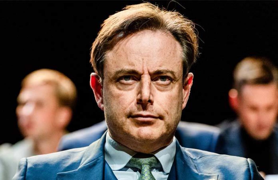 Bart De Wever lacht met zijn eigen kapsel: "Zo lijk ik op Jack Nicholson" (foto)