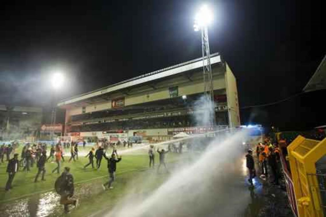 Supportersgeweld Antwerp - Antwerp wil relschoppers streng bestraffen