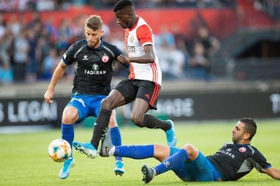 Standard haalt middenvelder Shamir in huis