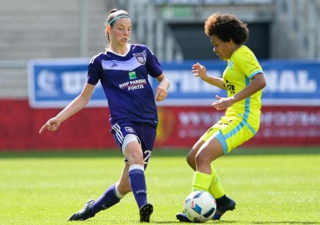 Ook Sporting Charleroi wil vrouwenploeg inschrijven in hoogste klasse