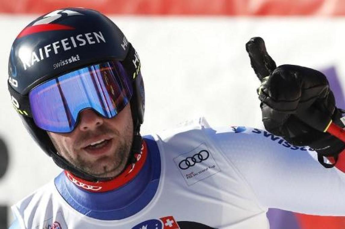 Zwitser Beat Feuz wint voor de derde keer de afdaling in Wengen