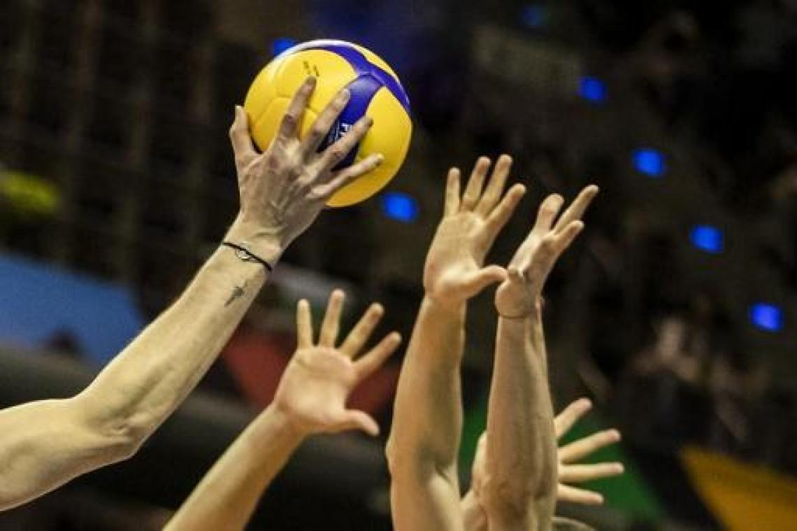 EuroMillions Volley League - Roeselare klopt Maaseik vlot in kraker en wipt naar tweede plaats