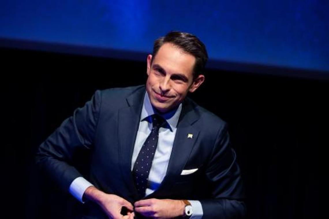 Vlaams Belang lanceert petitie voor nieuwe verkiezingen "Luister naar het volk" (2)