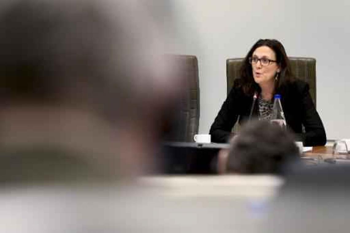 Alarmerende krantenkoppen over TTIP "storm in een glas water", zegt Europese Commissie