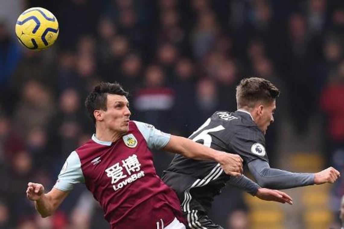 Leicester ondanks assist van Praet onderuit bij Burnley, Internazionale morst met punten
