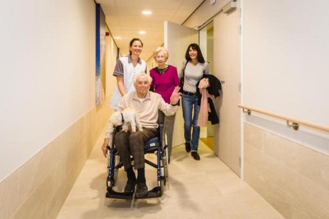 Helft personeel rusthuizen gebukt onder stress