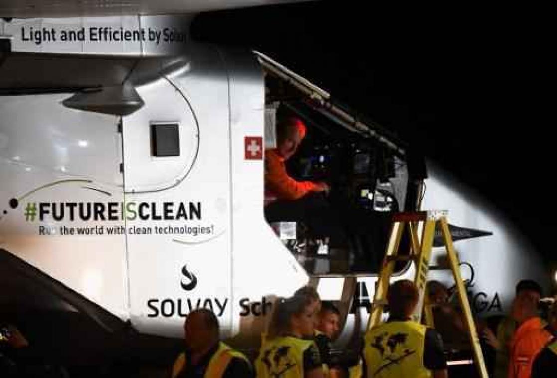 Zonnevliegtuig Solar Impulse in Phoenix geland