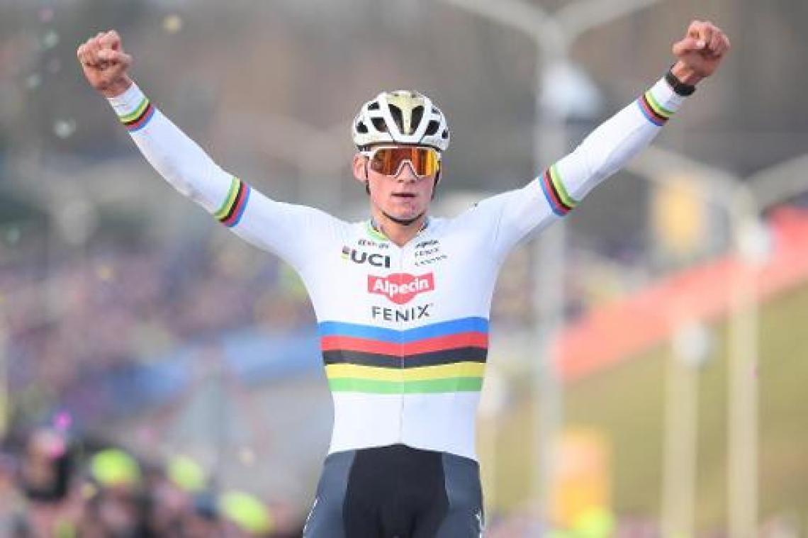 Van der Poel demonstreert, eindzege voor Aerts