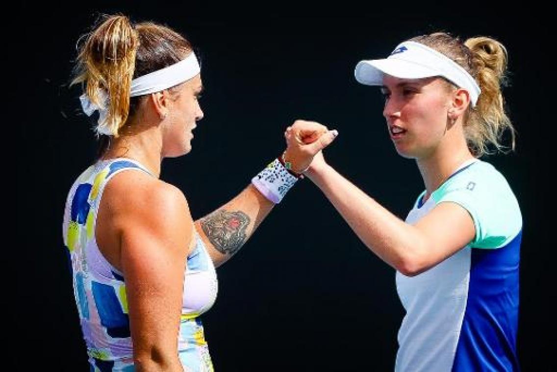 Elise Mertens met Aryna Sabalenka naar kwartfinales dubbelspel op Australian Open