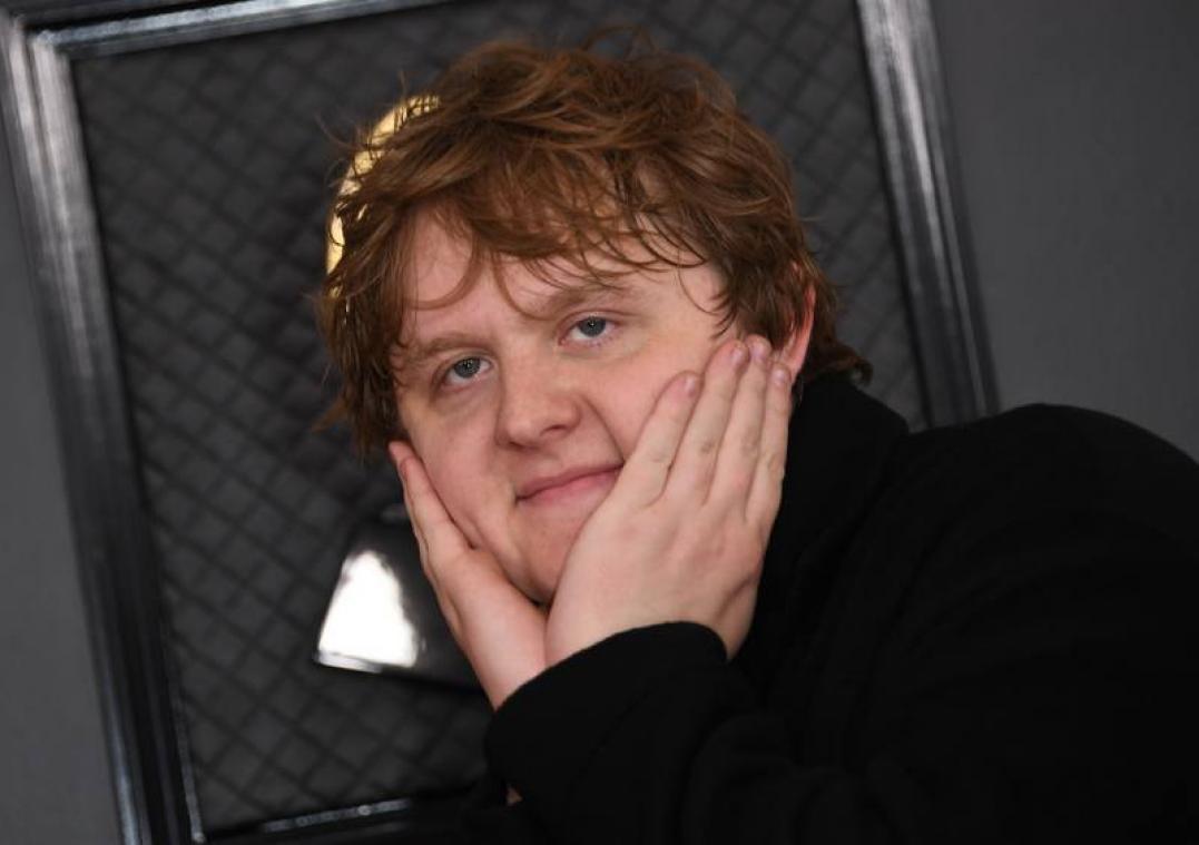 Lewis Capaldi maakt gênant moment mee tijdens Grammy's