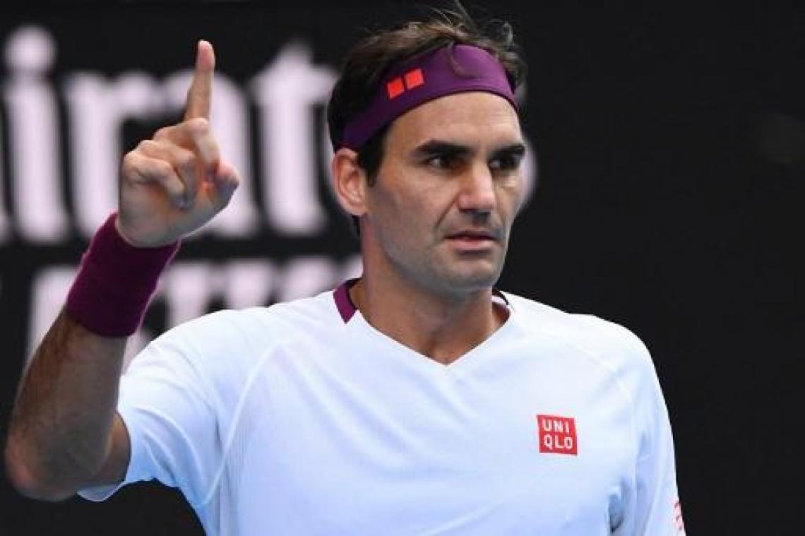Roger Federer redt zeven matchpunten tegen Tennys Sandgren en zit in halve finales